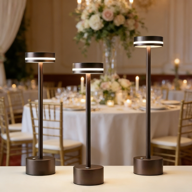 Wholesale Wireless Rechargeable Portable Restaurant Eye Caring Table Lamp Cordless Hotel Wedding Luxury Modern Led Table Light