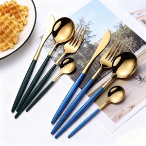 Juego de Cubiertos de Acero Inoxidable Portugués, Vajilla Occidental con Cuchillo para Carne, Tenedor y Cuchara Puntiagudos, Set de Regalo - Product Image 1