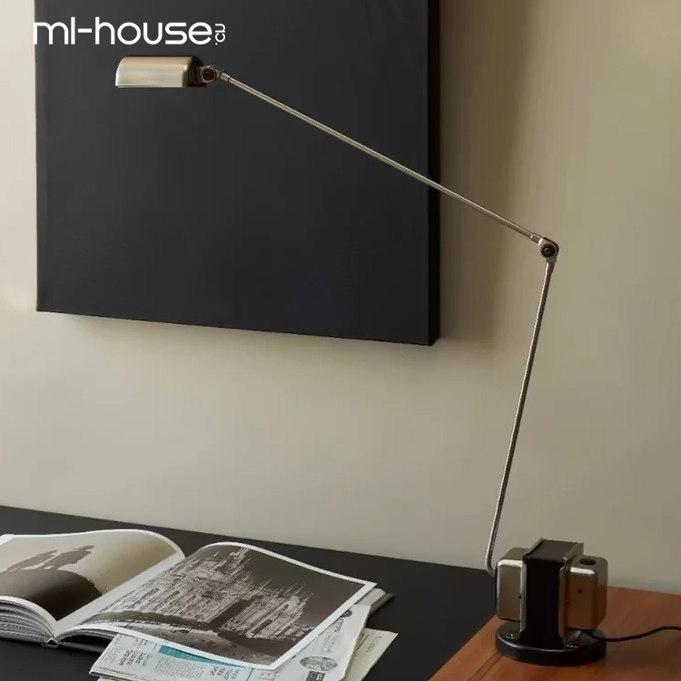Nordic Creative Adjustable Rotating Indoor Hotel Living Room Iron Work Switch Control Led Table Lamp