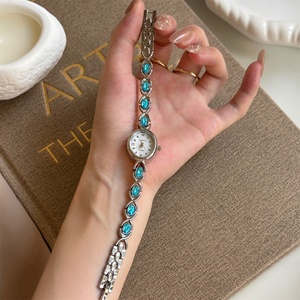 Reloj de Pulsera CHISTE para Mujer, Dorado, Cuarzo, Elegante, Ligero, de Lujo, 20 mm, con Agujas, para Estudiantes de Secundaria y Preparatoria - Product Image 4