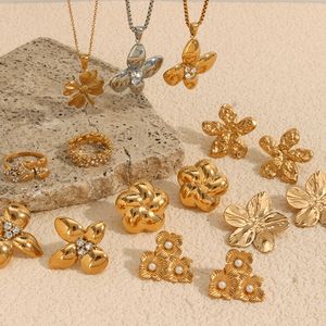 Raro diseño <span class=keywords><strong>de</strong></span> mariposa Retro Acero inoxidable 14K chapado en oro perla <span class=keywords><strong>de</strong></span> agua dulce collar <span class=keywords><strong>de</strong></span> diamantes estilo europeo americano - Product Image 1