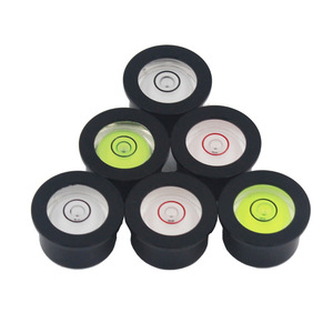 Mini niveau à bulle magnétique 20x11mm avec une largeur de ligne de 1,5 mm pour les projets de bricolage - Product Image 2