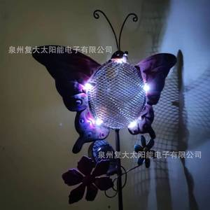 Mangeoire à oiseaux solaire en fer pour jardin extérieur, avec éclairage LED, pour toutes les saisons - Product Image 3