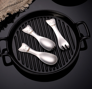 DFB0319 Juego de tenedor y cuchara creativos de dibujos animados al por mayor, juego de tenedor y cuchara de mango corto para ensalada, helado y postre para niños - Product Image 4