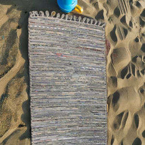 พรมขนปุย PVC กันลื่นแบบกำหนดเองเป็นมิตรกับสิ่งแวดล้อม นุ่มลื่นดุจแพรไหม พรมสังเคราะห์ลายจุดปลาดาว สำหรับห้องนอน - Product Image 4