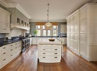 Meuble d'îlot de cuisine moderne en chêne blanc imperméable, RTA, meuble de cuisine modulaire en bois massif