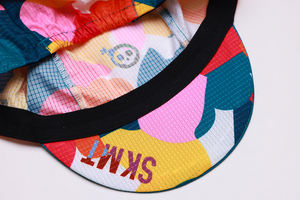 หมวกปั่นจักรยานพิมพ์ลายแบบซับลิเมชั่นตามสั่ง คุณภาพพรีเมียม หมวกกีฬาสำหรับปั่นจักรยาน ขายส่ง หมวกปั่นจักรยานหลากสีสำหรับกิจกรรมกลางแจ้ง - Product Image 4