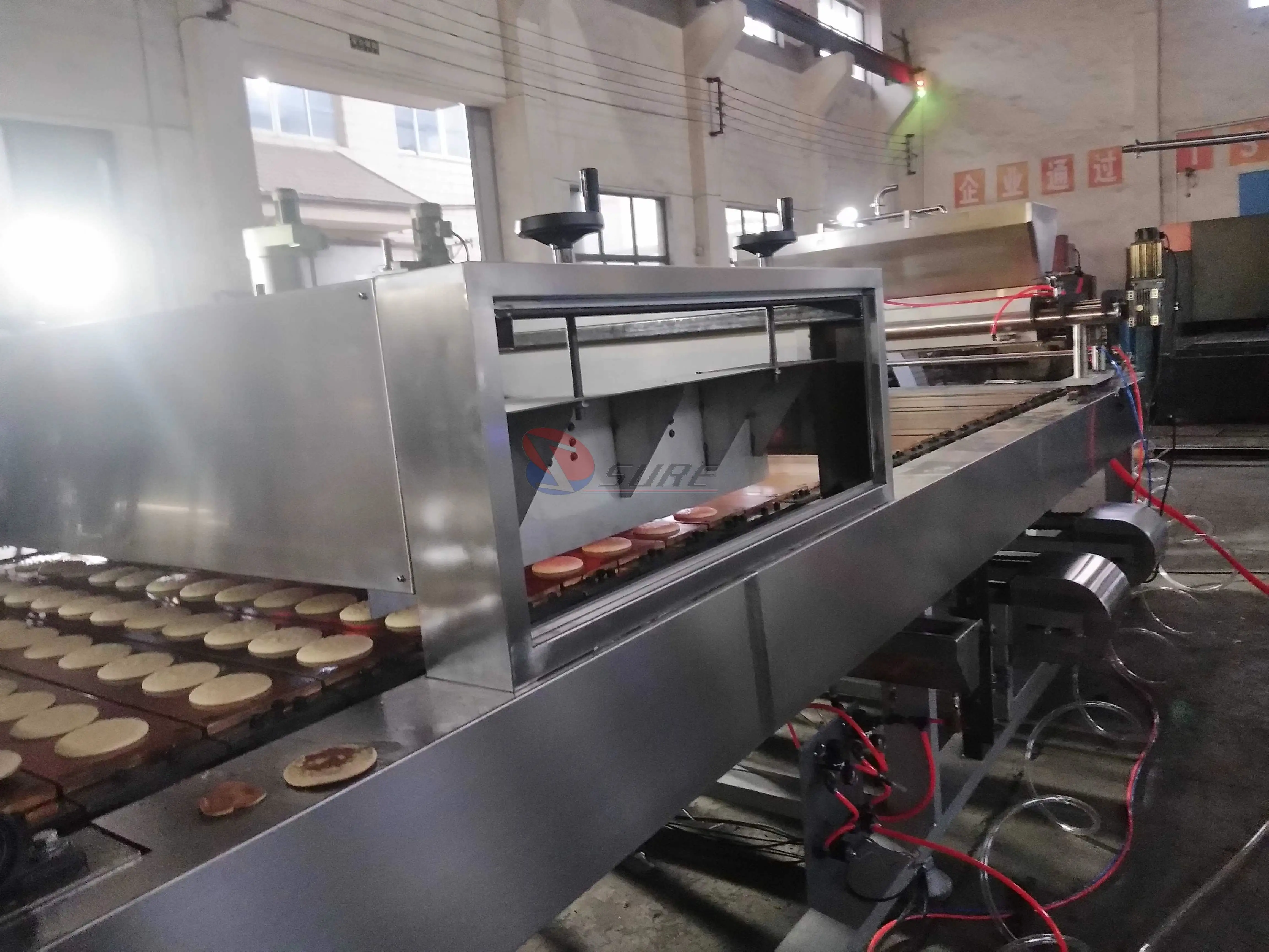 High Quality Golden Cake Automatic Pancake Machine Dorayaki Pancake Production Line With Sandwich Making Machine
