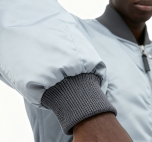 جاكيت بومبر رجالي على طراز الشارع رمادي فاتح ضلع داكن للأوربا الأوروبي الاتحاد الأوروبي الاتحاد الأوروبي ملابس الشباب شعار مخصص OEM تطريز سحاب كاجوال للشتاء - Product Image 3