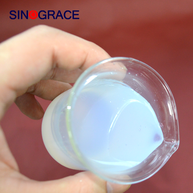 Blanco lechoso con emulsión azul.