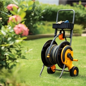 Enrouleur de tuyau d'arrosage en plastique robuste anti-UV pour jardin et terrasse extérieure, 5/8 po, 150 pi, pour l'arrosage de la pelouse - Product Image 3