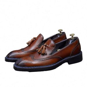 Mocassins en cuir à pampilles pour hommes, à enfiler, à bout carré, décontractés, grandes tailles, chaussures de mariage, toutes saisons - Product Image 1