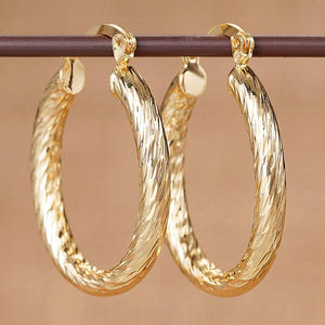Lienne Boucles d'oreilles Golden Hoop en alliage de zinc, style classique, bijoux de mode unisexe E4430 - Product Image 3