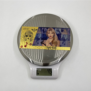 Carte <span class=keywords><strong>postale</strong></span> imperméable personnalisée Souvenir Taylor Swift Billet de 100 dollars Billet de <span class=keywords><strong>banque</strong></span> en feuille d'or - Product Image 5