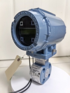 Emersonモデル8732磁気リモート設置流量計<span class=keywords><strong>HART</strong></span>通信の精度0.25% - Product Image 3