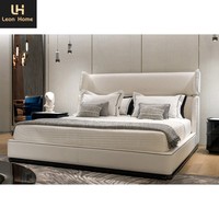 Cadre de lit blanc rembourré en cuir synthétique, lit queen avec rangement, lit double de luxe de style italien, lit king size