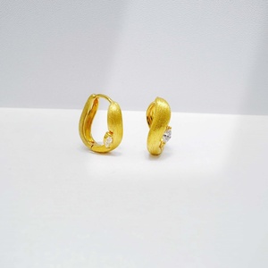 wholesale plata 925 sterling silver Luxury Geometric Hoop earring Everyday Wear women western hip hop zirconia 18k gold earrings - Product Image 2