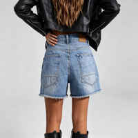 Shorts en jean rétro pour femme, taille mi-basse, coupe ample, ourlet brut, denim bleu, style décontracté