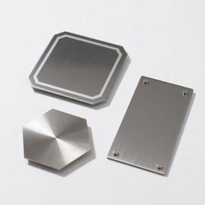 Plaques signalétiques métalliques personnalisées en gros : badges 3D en laiton argenté et doré, plaques gravées en acier inoxydable et aluminium - Product Image 2