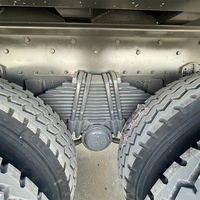 Camions Benne Basculants Sinotruk HOWO Nx 6x4 Conduite à Gauche 371 380 400 Ch 10 Roues 40 Tonnes Hohan avec Bâche Automatique