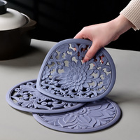 Klassische Wärmeisolierende Matte im Chinesischen Stil Ausgehöhlte Silikon-Topfunterlage Hitzebeständige Lebensmittelunterlage Schüsselunterlage Tellerunterlage