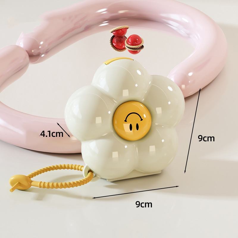 ดอกไม้สีขาวน้ำนมเหลือง