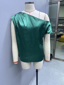 2026 Retro Breathable Solid Color <b>Satin</b> Simulated Silk One off Shoulder Sleeveless Pullover <b>Blouse</b> for Women - Product Image 2