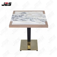 Table de restaurant italienne moderne en marbre doré avec chaise en acier inoxydable pour hôtel de restaurant à domicile