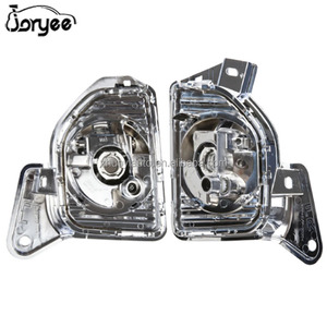 Bộ phụ kiện độ thân xe Chrome tùy chỉnh cho xe Toyota HIACE KDH 200 Series Van 2005-2018, bao gồm ốp gương chiếu hậu, chắn bùn, tay nắm cửa. - Product Image 3