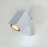 Lampe murale LED Hagood 10W IP65 étanche en aluminium avec angle réglable, double température de couleur pour une utilisation à domicile et en extérieur