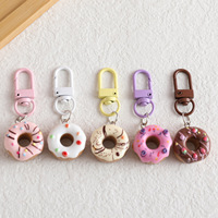 Porte-clés Mini Donut Mignon, Breloque de Sac Colorée, Pendentif Alimentaire en Plastique avec Fermoir Pivotant, Anneau de Clés Portable en Métal