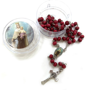 Collier chapelet 6 pouces perles rouges fait main léger ensemble de bijoux religieux avec croix et images de la Vierge Marie 4 boîtes - Product Image 2