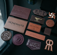 Patch en cuir PU personnalisable découpé au laser 3D, écologique, avec logo en relief et trous, à coudre sur les étiquettes pour vêtements, chaussures et sacs