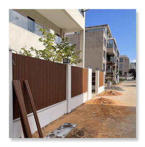 Co-extrusion directe d'usine extérieure étanche résistant à l'usure non décoloration 219mm x 26mm panneau mural WPC panneau de clôture extérieur - Product Image 2