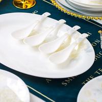Service de table élégant en porcelaine fine Yanjun, vaisselle en céramique à motifs floraux sous glaçure, compatible micro-ondes et four, idéal pour la maison et comme cadeau