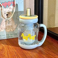 Tasse à poignée en nuage à la mode de grande capacité Tasse à paille en plastique portable idéale comme bouilloire de sport pour le bureau des étudiants et l'utilisation en extérieur