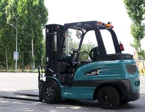 Carretillas elevadoras de alcance de envío rápido Carretilla elevadora eléctrica contrapesada de 3 toneladas Carretilla elevadora pequeña con batería 4wd a la venta - Product Image 2