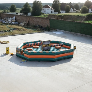 Jeu gonflable commercial interactif Wipeout Last Man Standing pour enfants et adultes, idéal pour les fêtes et événements, disponible à la location - Product Image 1