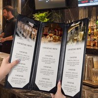 Protège-menus de restaurant en cuir PU, format 4,25 x 14 pouces, à trois volets, avec coins biseautés, pour listes de vins, bars et cocktails