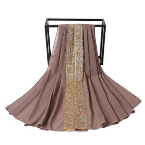 Vendere bene in 2021 nuovo foulard in pizzo Chiffon di perle alla moda con perline in pizzo oro monocromatico da <span class=keywords><strong>donna</strong></span> foulard scialle - Product Image 3