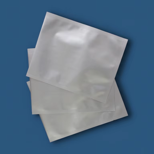 Bolsa recubierta de aluminio ESD, bolsa de embalaje con blindaje Antiestático de 630x400x0.135mm para protección de componentes electrónicos - Product Image 1