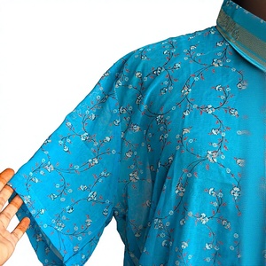 Chemise en rayonne à imprimé floral bleu turquoise, boutonnée, décontractée, manches courtes pour homme - Product Image 3