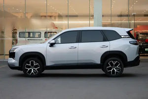 Voiture hybride populaire Wuling Xingguang 560, SUV de luxe, conduite à gauche, R15, neuve, 5 portes, 5 places, plusieurs options de puissance, essence - Product Image 3