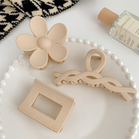 À la mode Nude Classique Mat En Plastique Cheveux Griffe En Vrac Grande Petite Fleur Marguerite Cheveux Accessoires Griffe Clips Assortis pour Femmes Fille