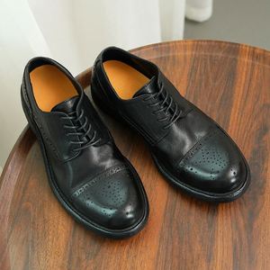 Chaussures en cuir formelles pour hommes à bout large, pour affaires et soirées, avec semelle Goodyear embossée faite à la main - Product Image 4