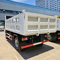 Camion benne basculante Isuzu 4x2 léger pour le transport de déchets et de matériaux de construction