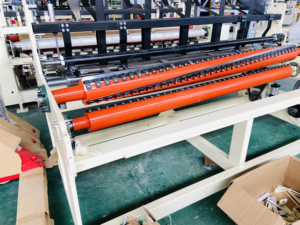 آلة إعادة لف وتقطيع ورق التواليت من سلسلة 1800، ماكينة صنع المناديل الورقية - Product Image 5