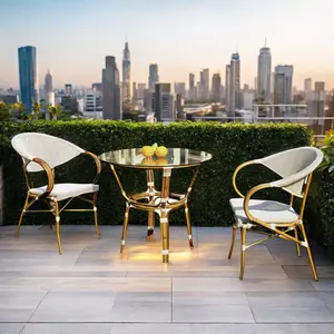 Ensemble de salle à manger bistro moderne en or pour l'extérieur chaise de patio en <span class=keywords><strong>bambou</strong></span> avec <span class=keywords><strong>balcon</strong></span> horeca en métal pour restaurants cafés et halls - Product Image 1