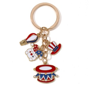 Llavero <span class=keywords><strong>de</strong></span> esmalte con diseño <span class=keywords><strong>de</strong></span> sombrero <span class=keywords><strong>de</strong></span> dibujos animados, Joker y globo aerostático, bonito llavero <span class=keywords><strong>de</strong></span> trupa <span class=keywords><strong>de</strong></span> circo para mujeres y hombres, regalo <span class=keywords><strong>de</strong></span> amistad, joyería hecha a mano - Product Image 3
