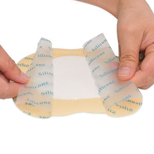 Almohadilla Sacral de Espuma de Silicona con Borde Adhesivo de 6*6'', para el Cuidado de Heridas Grandes, Úlceras por Presión, Úlceras por Decúbito - Product Image 2